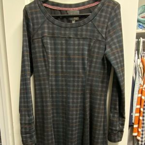 Buffalo plaid-esque long sleeve dress